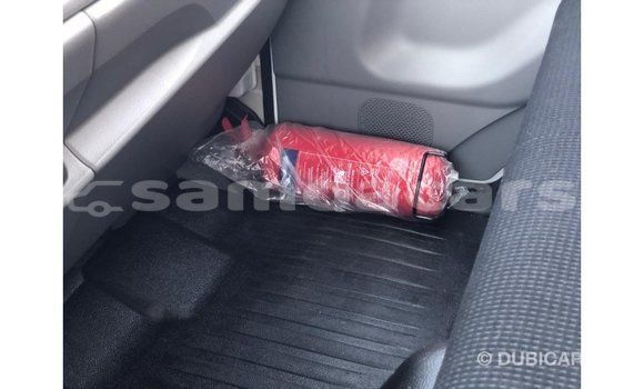 Acheter Import Voiture Mitsubishi Carisma Blanc à Import - Dubai, A'ana Acheter Import Voiture Mitsubishi Carisma Blanc à Import - Dubai, A'ana