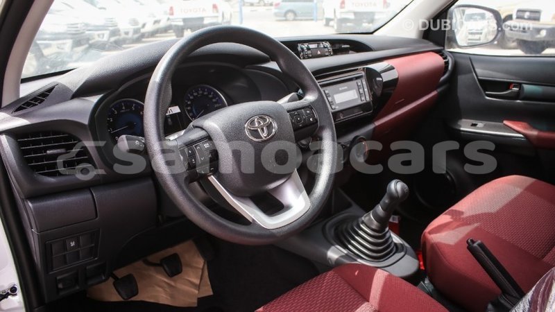 Big with watermark toyota hilux a ana import dubai 3677