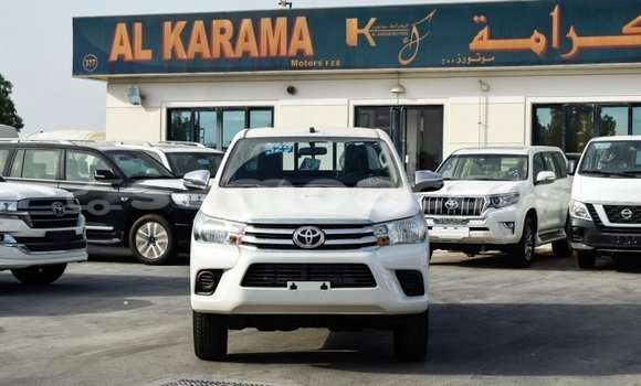 Buy Import Toyota Hilux White Car in Import - Dubai in A'ana Buy Import Toyota Hilux White Car in Import - Dubai in A'ana