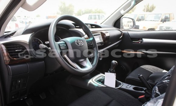 Buy Import Toyota Hilux White Car in Import - Dubai in A'ana Buy Import Toyota Hilux White Car in Import - Dubai in A'ana