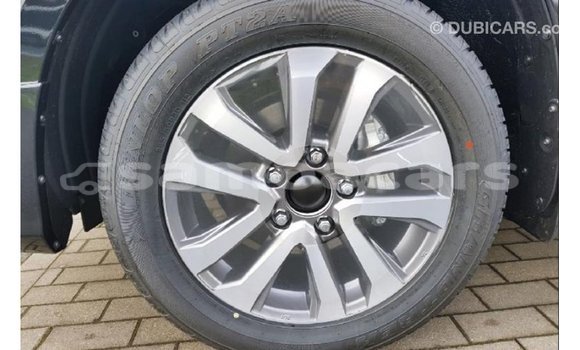 Acheter Import Voiture Toyota Land Cruiser Noir à Import - Dubai, A'ana Acheter Import Voiture Toyota Land Cruiser Noir à Import - Dubai, A'ana