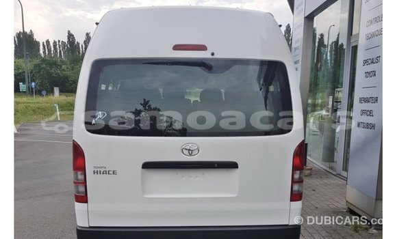 Acheter Import Voiture Toyota Hiace Blanc à Import - Dubai, A'ana Acheter Import Voiture Toyota Hiace Blanc à Import - Dubai, A'ana