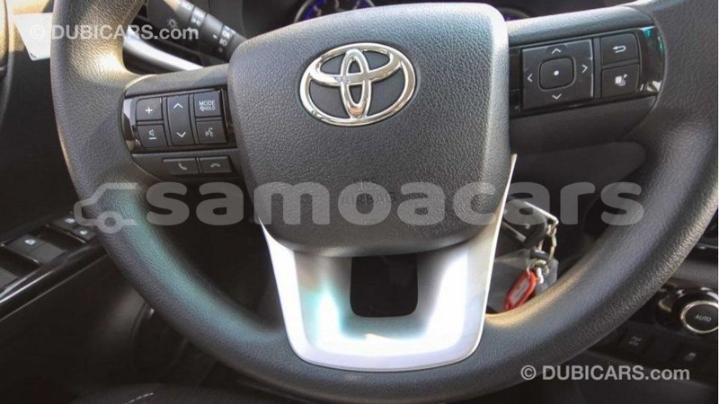 Big with watermark toyota hilux a ana import dubai 3691