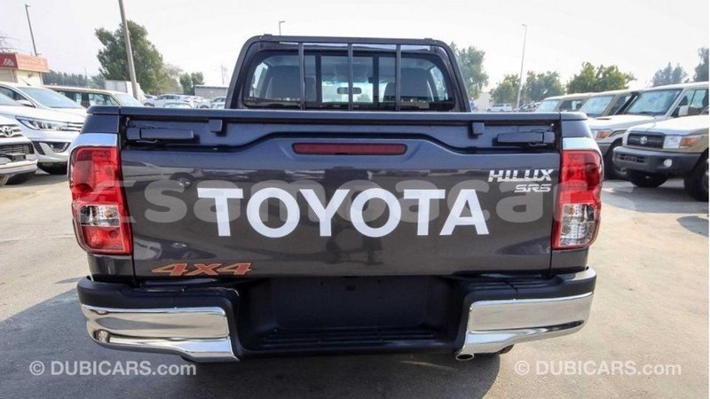 Big with watermark toyota hilux a ana import dubai 3691