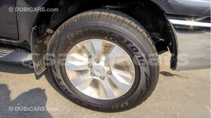 Big with watermark toyota hilux a ana import dubai 3691