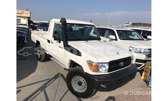 Buy Import Toyota Land Cruiser White Car in Import - Dubai in A'ana Buy Import Toyota Land Cruiser White Car in Import - Dubai in A'ana