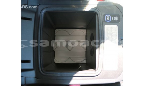 Acheter Import Voiture Toyota Prado Blanc à Import - Dubai, A'ana Acheter Import Voiture Toyota Prado Blanc à Import - Dubai, A'ana