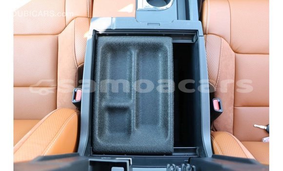 Acheter Import Voiture Toyota Tundra Blanc à Import - Dubai, A'ana Acheter Import Voiture Toyota Tundra Blanc à Import - Dubai, A'ana