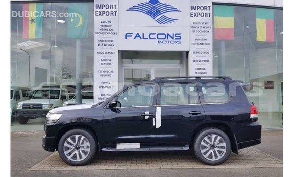Acheter Import Voiture Toyota Land Cruiser Noir à Import - Dubai, A'ana Acheter Import Voiture Toyota Land Cruiser Noir à Import - Dubai, A'ana