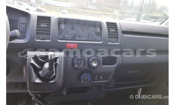 Acheter Import Voiture Toyota Hiace Blanc à Import - Dubai, A'ana Acheter Import Voiture Toyota Hiace Blanc à Import - Dubai, A'ana