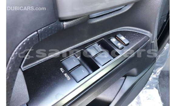 Acheter Import Voiture Toyota Land Cruiser Noir à Import - Dubai, A'ana Acheter Import Voiture Toyota Land Cruiser Noir à Import - Dubai, A'ana