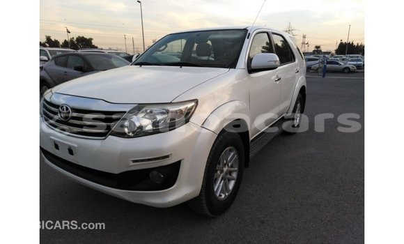 Buy Import Toyota Fortuner White Car in Import - Dubai in A'ana Buy Import Toyota Fortuner White Car in Import - Dubai in A'ana