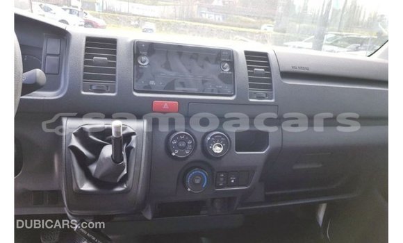 Acheter Import Voiture Toyota Hiace Blanc à Import - Dubai, A'ana Acheter Import Voiture Toyota Hiace Blanc à Import - Dubai, A'ana