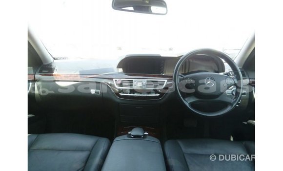 Buy Import Mercedes-Benz 190 White Car in Import - Dubai in A'ana Buy Import Mercedes-Benz 190 White Car in Import - Dubai in A'ana