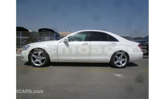 Buy Import Mercedes-Benz 190 White Car in Import - Dubai in A'ana Buy Import Mercedes-Benz 190 White Car in Import - Dubai in A'ana