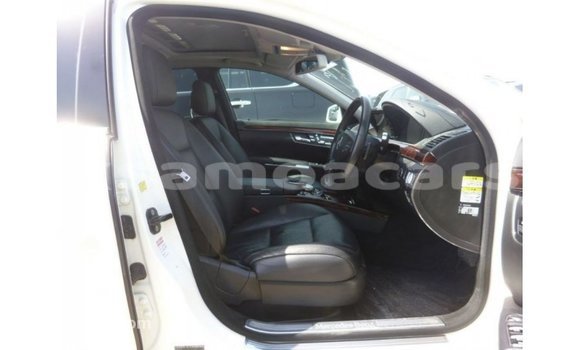 Buy Import Mercedes-Benz 190 White Car in Import - Dubai in A'ana Buy Import Mercedes-Benz 190 White Car in Import - Dubai in A'ana