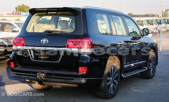 Acheter Import Voiture Toyota Land Cruiser Noir à Import - Dubai, A'ana Acheter Import Voiture Toyota Land Cruiser Noir à Import - Dubai, A'ana