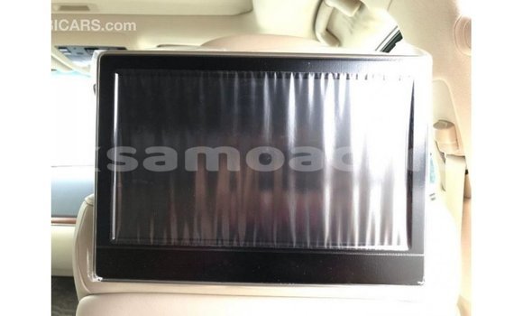 Buy Import Toyota Land Cruiser White Car in Import - Dubai in A'ana Buy Import Toyota Land Cruiser White Car in Import - Dubai in A'ana