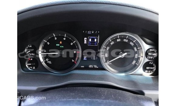 Buy Import Toyota Land Cruiser White Car in Import - Dubai in A'ana Buy Import Toyota Land Cruiser White Car in Import - Dubai in A'ana