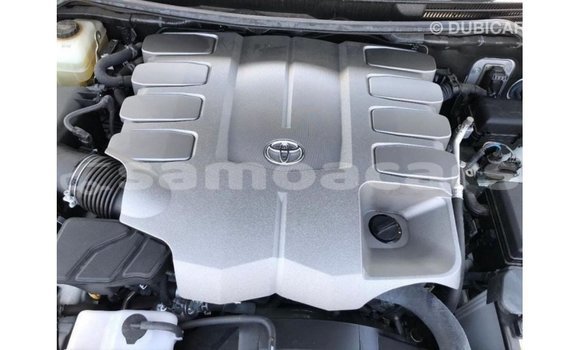 Buy Import Toyota Land Cruiser White Car in Import - Dubai in A'ana Buy Import Toyota Land Cruiser White Car in Import - Dubai in A'ana