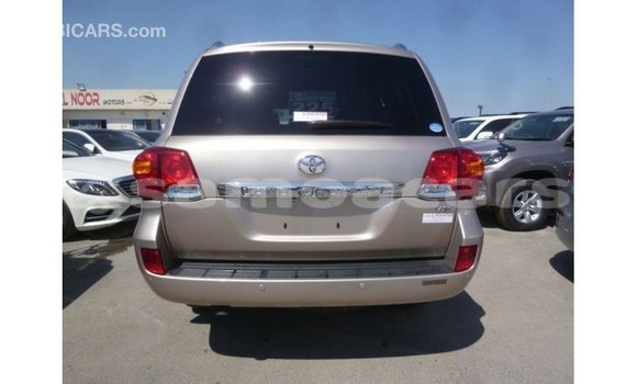 Buy Import Toyota Land Cruiser Other Car in Import - Dubai in A'ana Buy Import Toyota Land Cruiser Other Car in Import - Dubai in A'ana