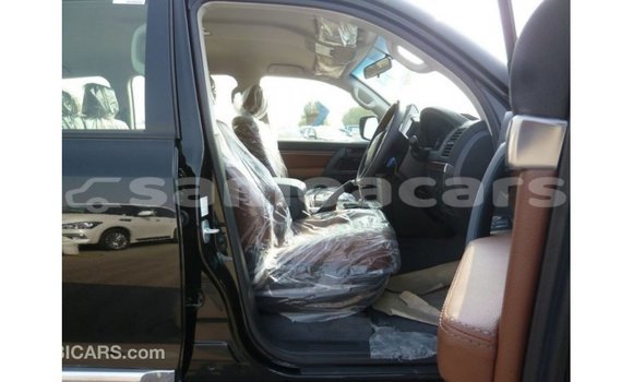 Buy Import Toyota Land Cruiser Black Car in Import - Dubai in A'ana Buy Import Toyota Land Cruiser Black Car in Import - Dubai in A'ana