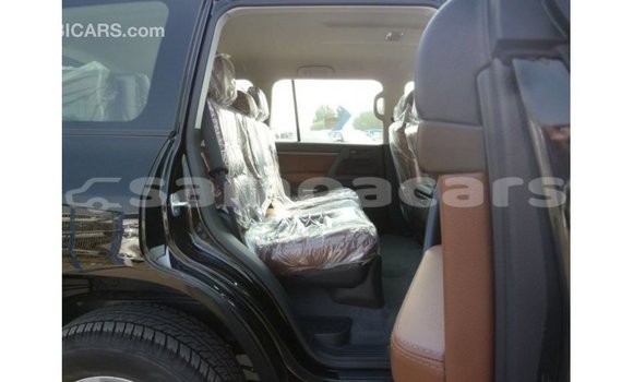 Buy Import Toyota Land Cruiser Black Car in Import - Dubai in A'ana Buy Import Toyota Land Cruiser Black Car in Import - Dubai in A'ana
