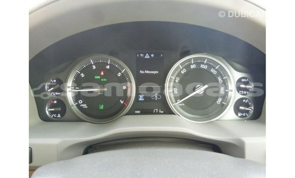 Buy Import Toyota Land Cruiser White Car in Import - Dubai in A'ana Buy Import Toyota Land Cruiser White Car in Import - Dubai in A'ana