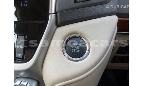 Buy Import Toyota Land Cruiser White Car in Import - Dubai in A'ana Buy Import Toyota Land Cruiser White Car in Import - Dubai in A'ana