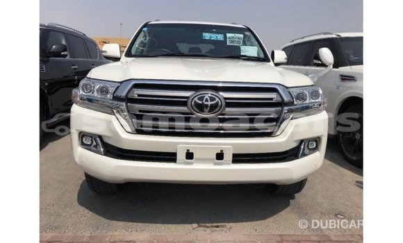 Buy Import Toyota Land Cruiser White Car in Import - Dubai in A'ana Buy Import Toyota Land Cruiser White Car in Import - Dubai in A'ana