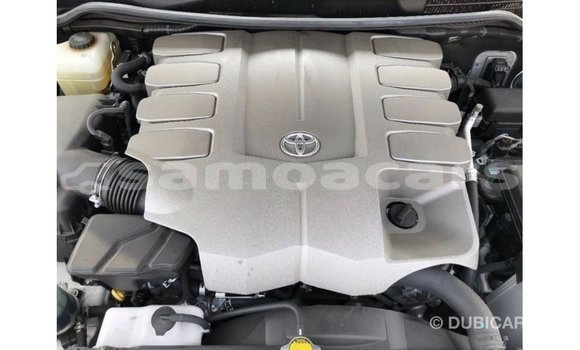 Buy Import Toyota Land Cruiser White Car in Import - Dubai in A'ana Buy Import Toyota Land Cruiser White Car in Import - Dubai in A'ana