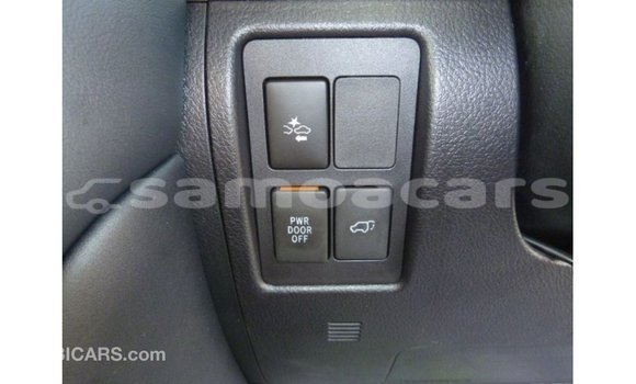 Buy Import Toyota Land Cruiser White Car in Import - Dubai in A'ana Buy Import Toyota Land Cruiser White Car in Import - Dubai in A'ana