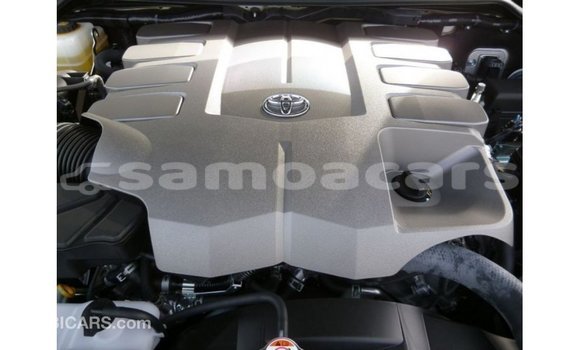 Buy Import Toyota Land Cruiser White Car in Import - Dubai in A'ana Buy Import Toyota Land Cruiser White Car in Import - Dubai in A'ana
