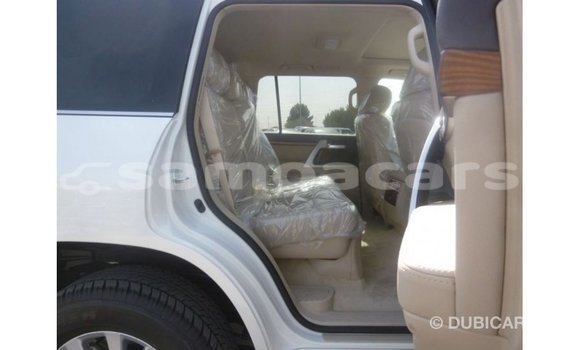 Buy Import Toyota Land Cruiser White Car in Import - Dubai in A'ana Buy Import Toyota Land Cruiser White Car in Import - Dubai in A'ana