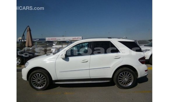 Buy Import Mercedes-Benz 190 White Car in Import - Dubai in A'ana Buy Import Mercedes-Benz 190 White Car in Import - Dubai in A'ana