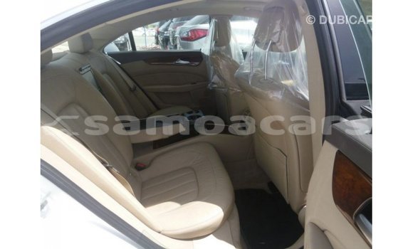 Buy Import Mercedes-Benz 190 White Car in Import - Dubai in A'ana Buy Import Mercedes-Benz 190 White Car in Import - Dubai in A'ana