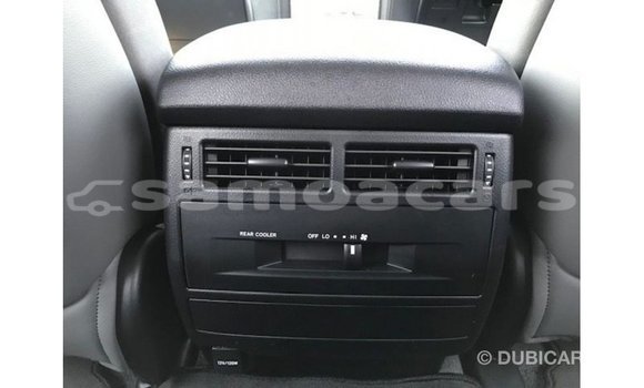 Buy Import Toyota Land Cruiser White Car in Import - Dubai in A'ana Buy Import Toyota Land Cruiser White Car in Import - Dubai in A'ana