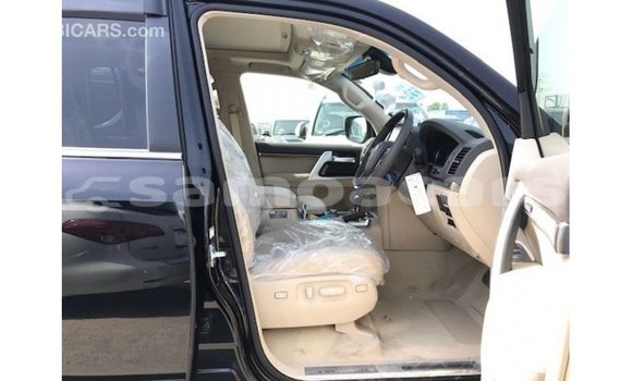Buy Import Toyota Land Cruiser Black Car in Import - Dubai in A'ana Buy Import Toyota Land Cruiser Black Car in Import - Dubai in A'ana