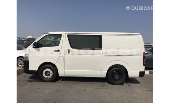 Buy Import Toyota Hiace White Car in Import - Dubai in A'ana Buy Import Toyota Hiace White Car in Import - Dubai in A'ana