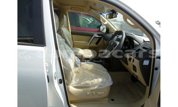 Buy Import Toyota Prado White Car in Import - Dubai in A'ana Buy Import Toyota Prado White Car in Import - Dubai in A'ana