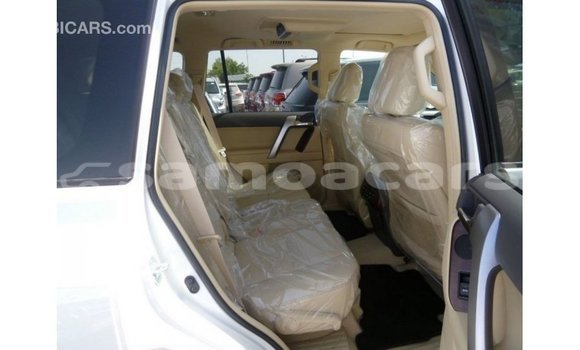 Buy Import Toyota Prado White Car in Import - Dubai in A'ana Buy Import Toyota Prado White Car in Import - Dubai in A'ana