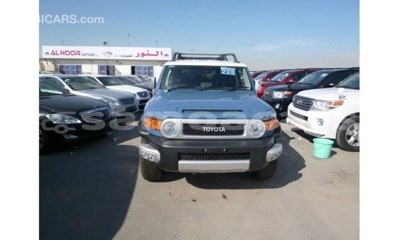 Buy Import Toyota FJ Cruiser Blue Car in Import - Dubai in A'ana Buy Import Toyota FJ Cruiser Blue Car in Import - Dubai in A'ana