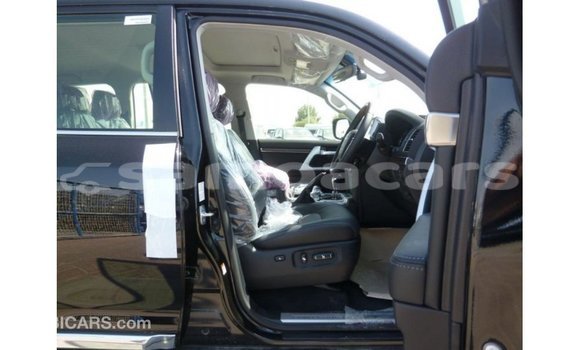 Buy Import Toyota Land Cruiser Black Car in Import - Dubai in A'ana Buy Import Toyota Land Cruiser Black Car in Import - Dubai in A'ana
