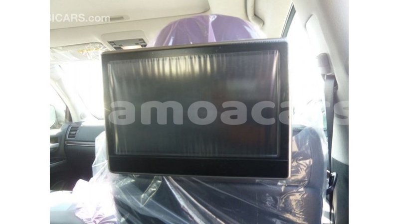 Big with watermark toyota land cruiser a ana import dubai 3811