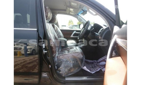 Buy Import Toyota Land Cruiser Black Car in Import - Dubai in A'ana Buy Import Toyota Land Cruiser Black Car in Import - Dubai in A'ana
