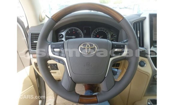 Buy Import Toyota Land Cruiser Other Car in Import - Dubai in A'ana Buy Import Toyota Land Cruiser Other Car in Import - Dubai in A'ana