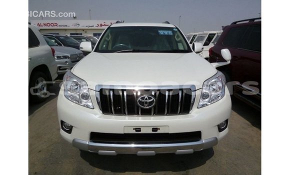 Buy Import Toyota Prado White Car in Import - Dubai in A'ana Buy Import Toyota Prado White Car in Import - Dubai in A'ana