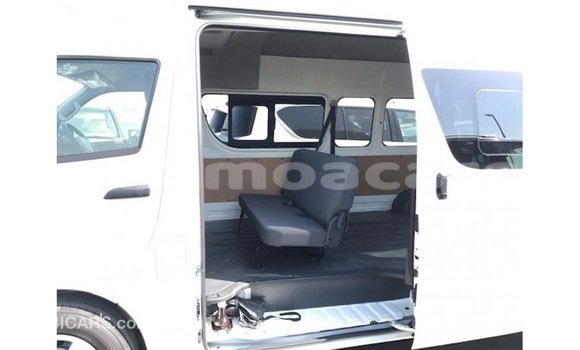 Buy Import Toyota Hiace White Car in Import - Dubai in A'ana Buy Import Toyota Hiace White Car in Import - Dubai in A'ana