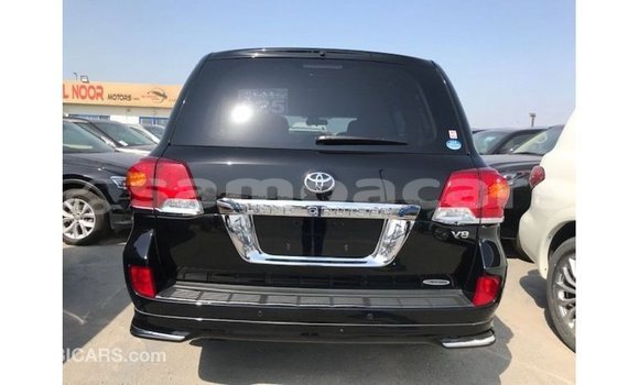 Buy Import Toyota Land Cruiser Black Car in Import - Dubai in A'ana Buy Import Toyota Land Cruiser Black Car in Import - Dubai in A'ana