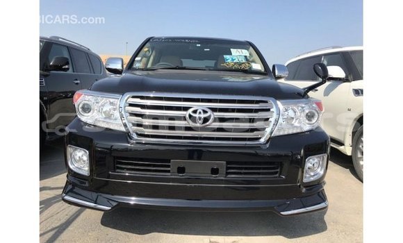 Buy Import Toyota Land Cruiser Black Car in Import - Dubai in A'ana Buy Import Toyota Land Cruiser Black Car in Import - Dubai in A'ana